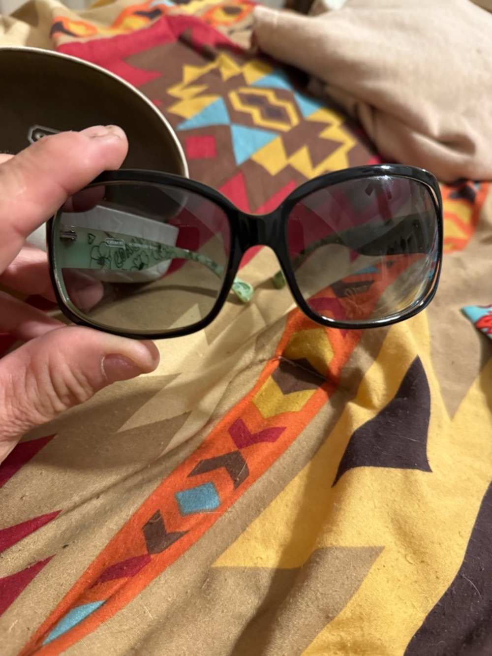 Coach Black Gradient Oversized Women's Sunglasses - Picture 3 of 4